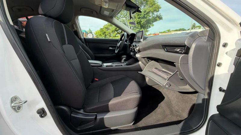2022 Nissan Sentra SV Xtronic CVT