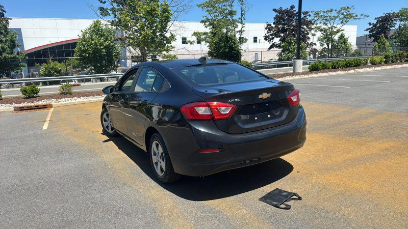 2018 Chevrolet Cruze LS Auto