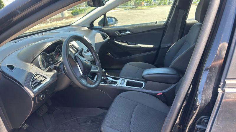 2018 Chevrolet Cruze LS Auto