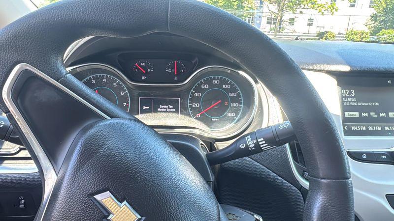 2018 Chevrolet Cruze LS Auto