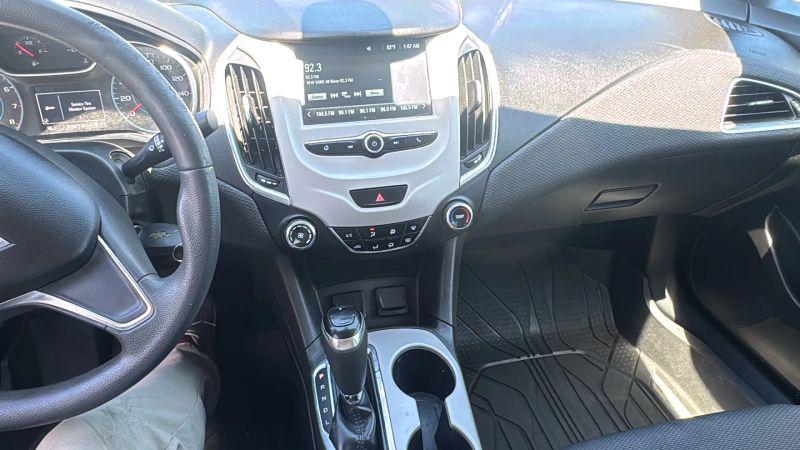 2018 Chevrolet Cruze LS Auto