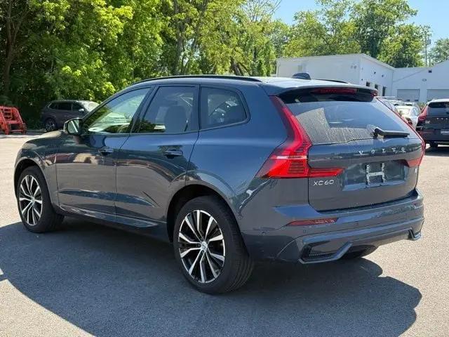 2023 Volvo XC60 Recharge T8 Plus Dark Theme