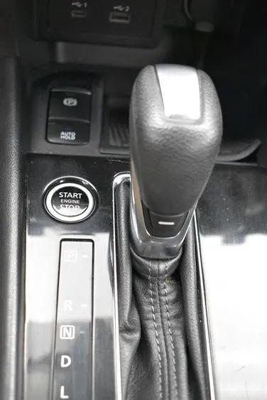 2023 Nissan Kicks SR Xtronic CVT