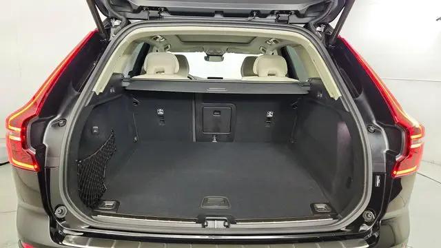 2026 Volvo XC60 Plug-In Hybrid Ultra, T8 AWD Electric/Gasoline, Dark