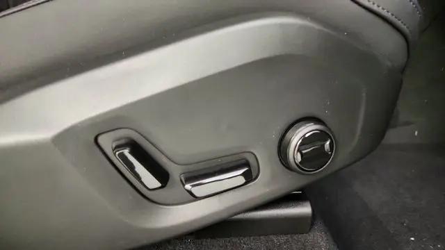 2026 Volvo XC60 Plug-In Hybrid Plus, T8 AWD Electric/Gasoline, Dark
