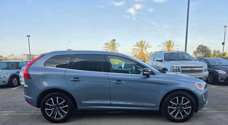 2017 Volvo XC60 T6 Dynamic