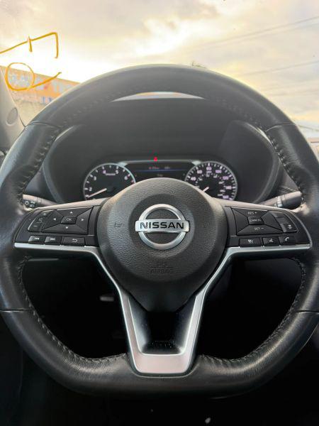 2022 Nissan Sentra SV Xtronic CVT