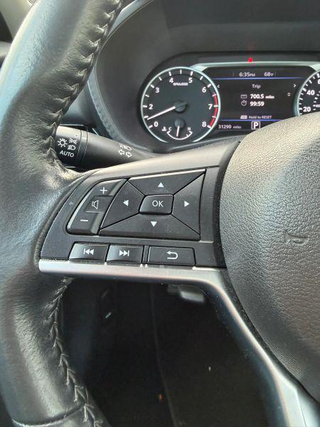 2022 Nissan Sentra SV Xtronic CVT