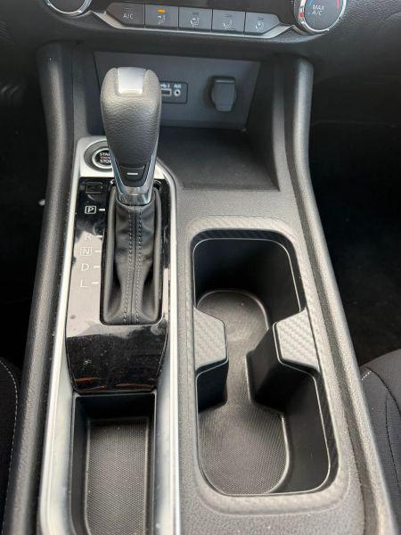 2022 Nissan Sentra SV Xtronic CVT