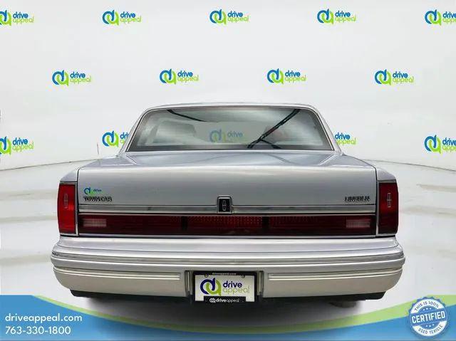 1994 Lincoln Town Car Signature