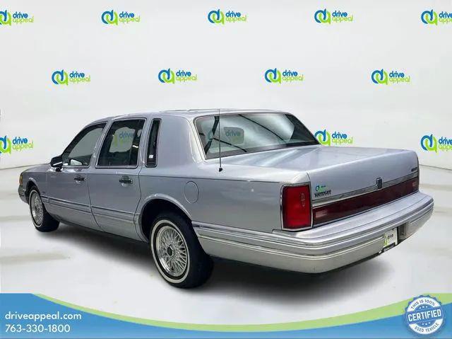 1994 Lincoln Town Car Signature