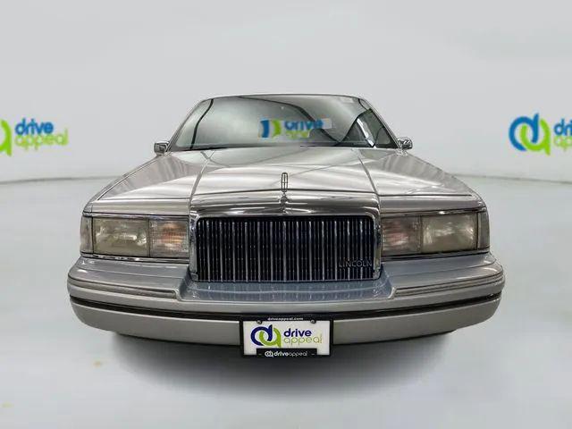 1994 Lincoln Town Car Signature