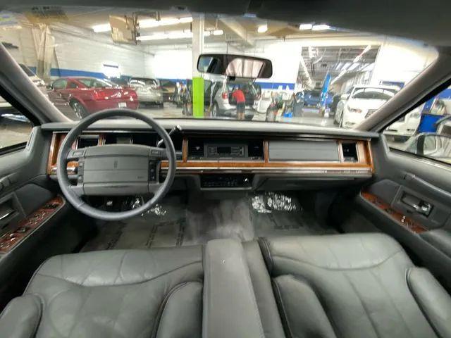 1994 Lincoln Town Car Signature