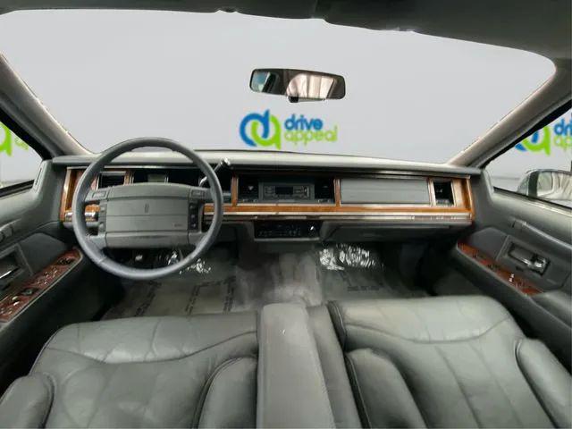 1994 Lincoln Town Car Signature