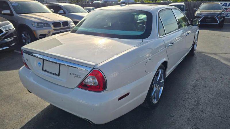 2008 Jaguar XJ Vanden Plas