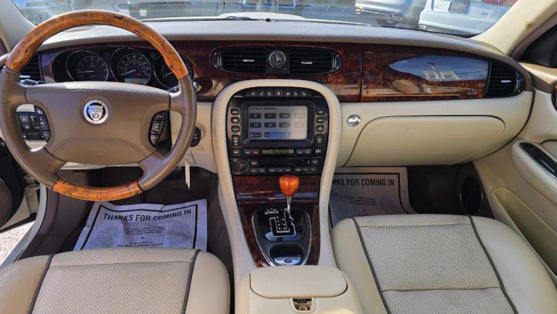2008 Jaguar XJ Vanden Plas