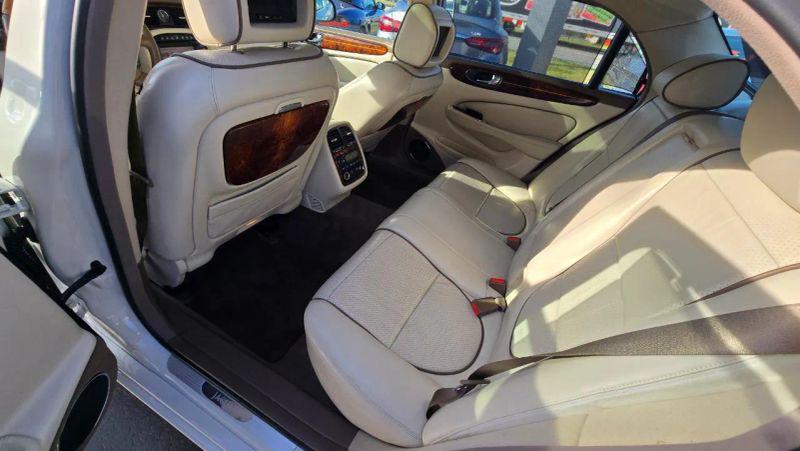 2008 Jaguar XJ Vanden Plas