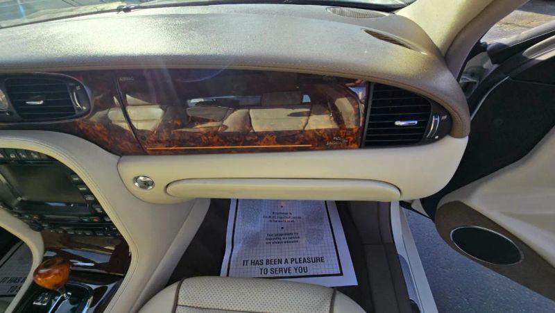 2008 Jaguar XJ Vanden Plas