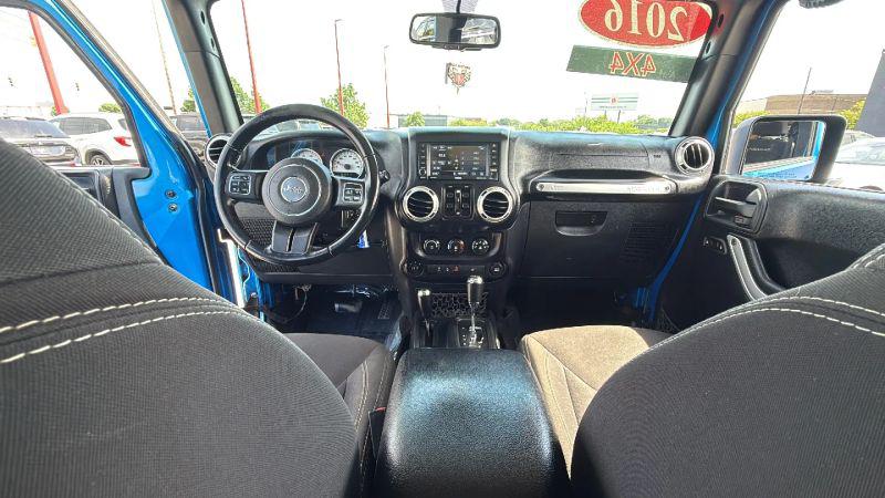 2016 Jeep Wrangler Unlimited Sahara