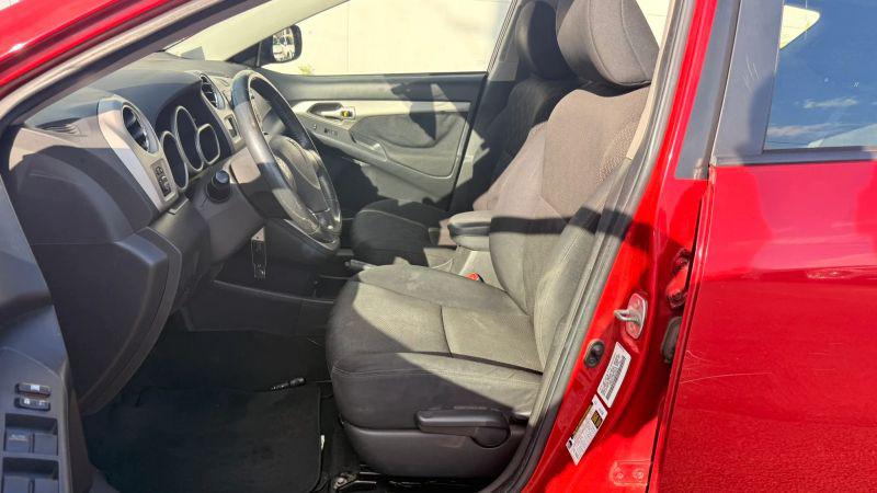 2009 Pontiac Vibe Base