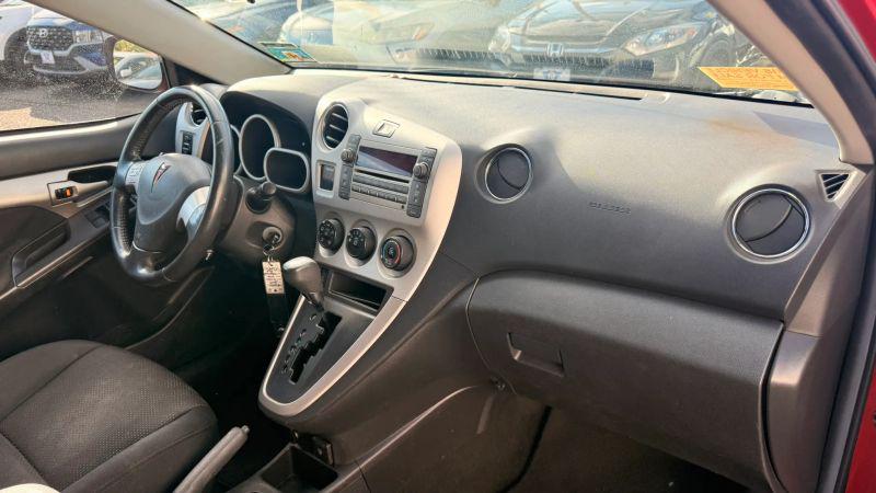 2009 Pontiac Vibe Base