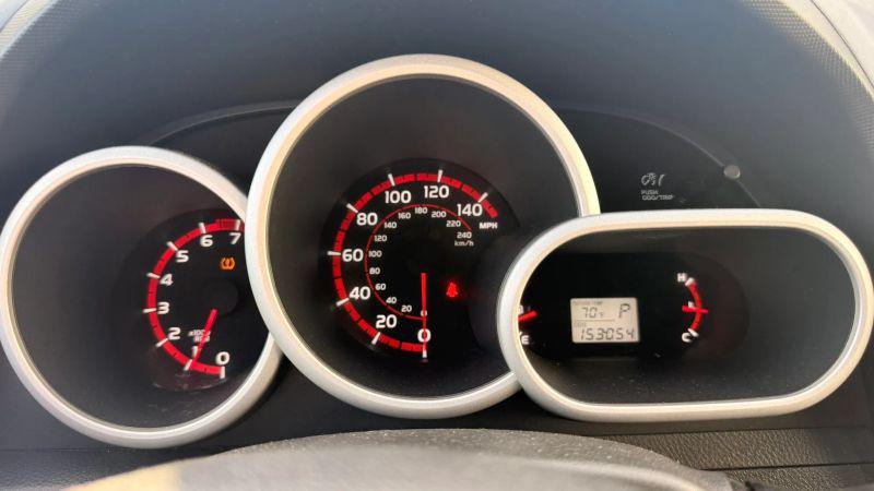 2009 Pontiac Vibe Base