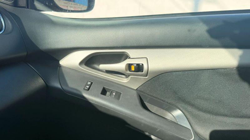 2009 Pontiac Vibe Base