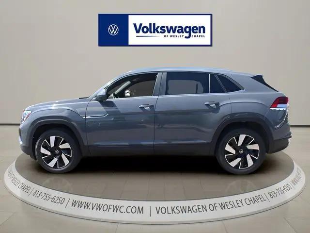 2026 Volkswagen Atlas Cross Sport SE with Technology