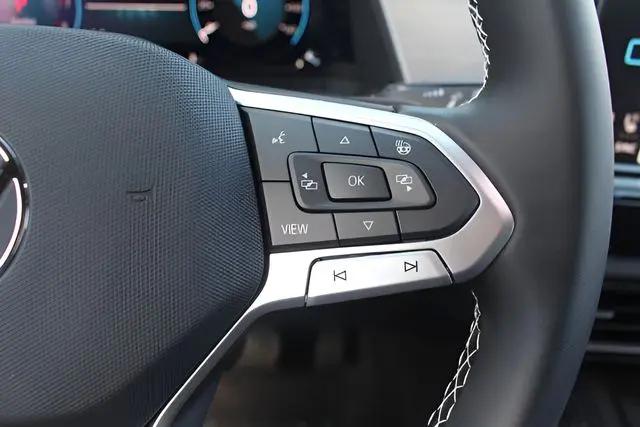 2026 Volkswagen Atlas Cross Sport SE with Technology