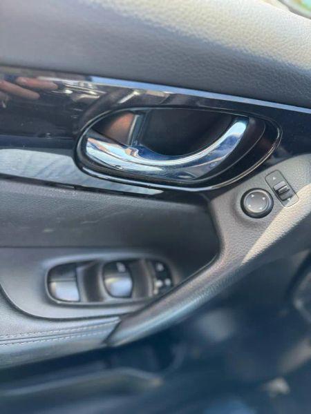 2017 Nissan Rogue Sport SV
