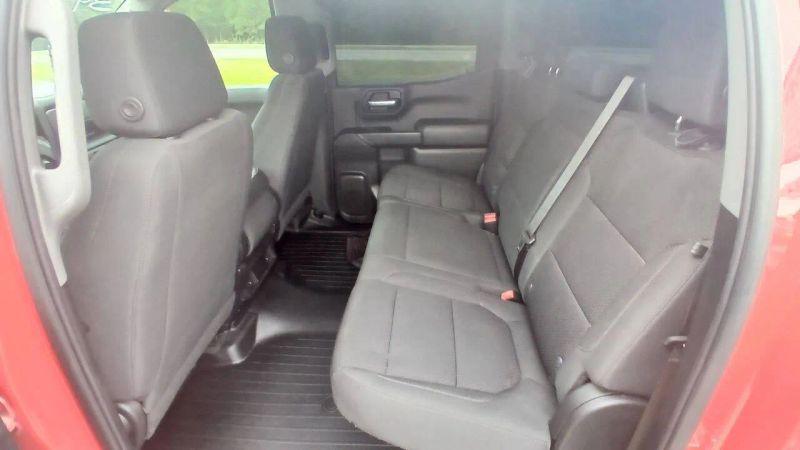 2021 Chevrolet Silverado 1500 2WD Crew Cab Short Bed Custom