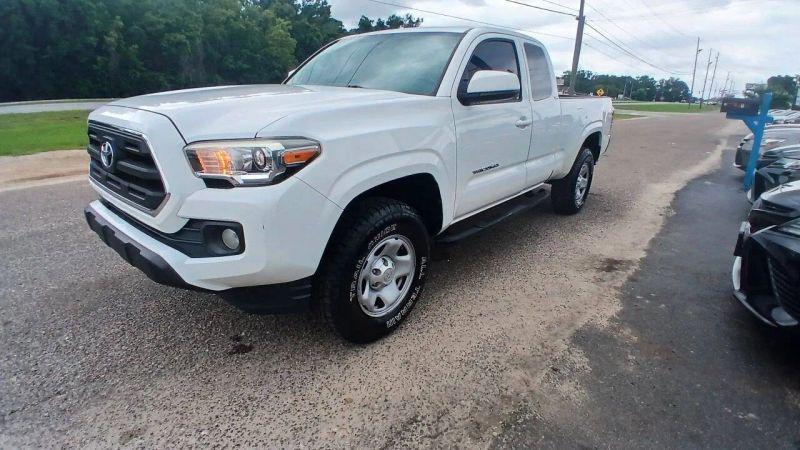 2017 Toyota Tacoma SR5