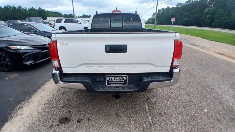 2017 Toyota Tacoma SR5