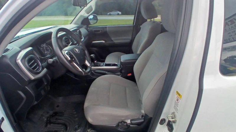 2017 Toyota Tacoma SR5