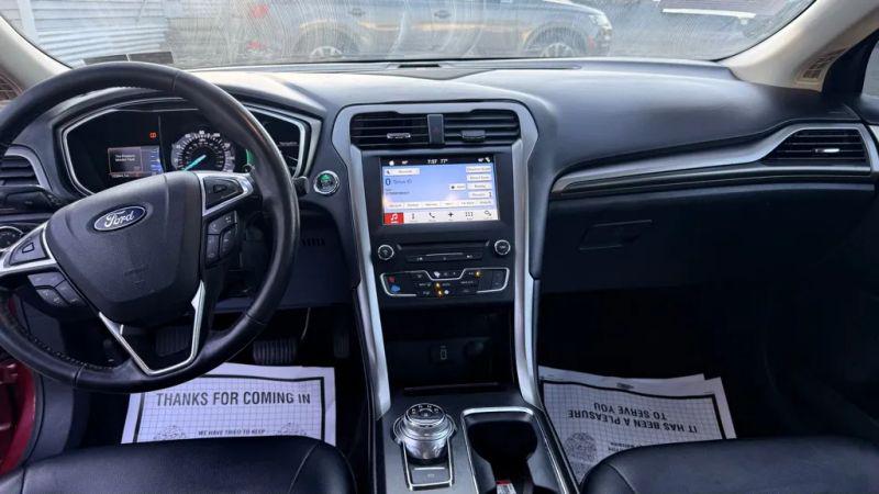 2017 Ford Fusion SE