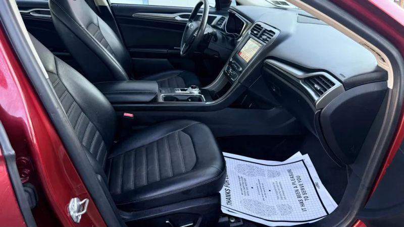 2017 Ford Fusion SE