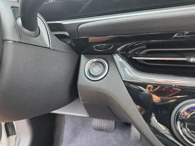 2026 Buick NV Sport Touring FWD