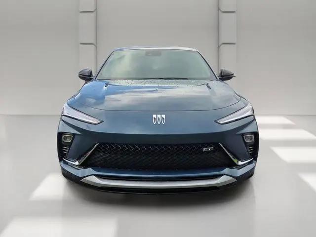 2026 Buick NV Sport Touring FWD
