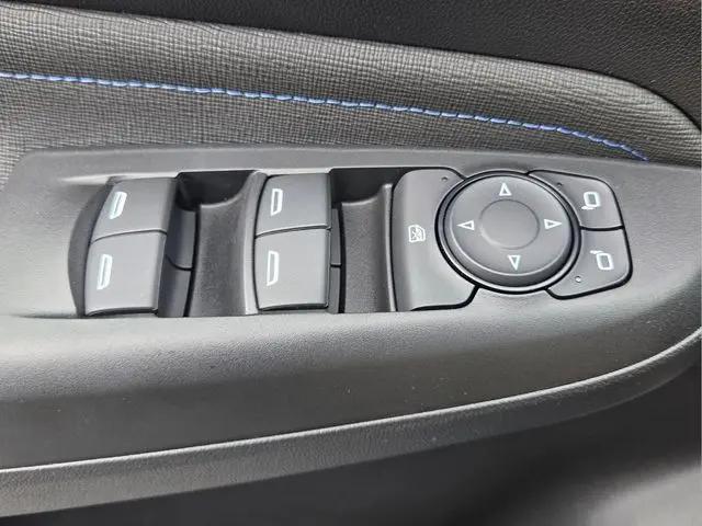 2026 Buick NV Sport Touring FWD