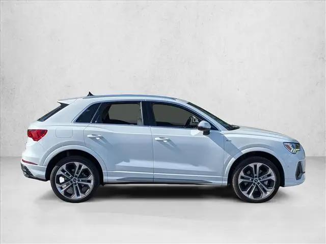 2021 Audi Q3 Premium Plus 45 TFSI S line quattro Tiptronic