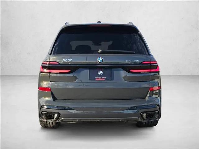 2027 BMW X7 xDrive40i