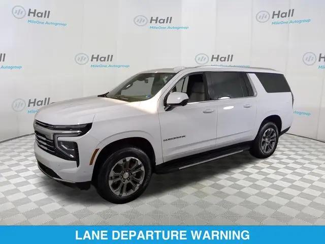 2025 Chevrolet Suburban 4WD LT