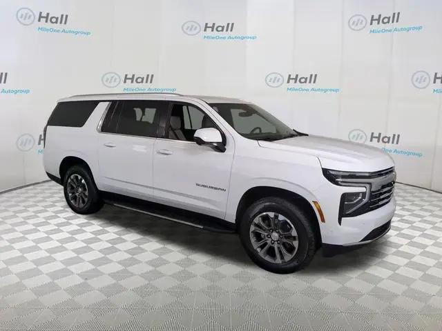 2025 Chevrolet Suburban 4WD LT