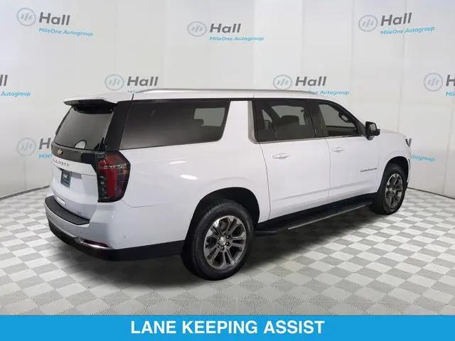 2025 Chevrolet Suburban 4WD LT