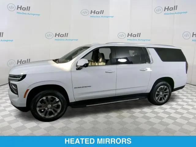 2025 Chevrolet Suburban 4WD LT