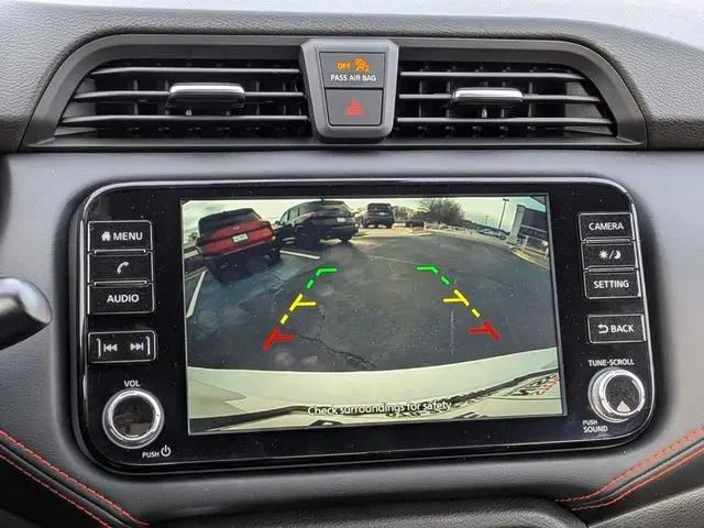 2025 Nissan Versa 1.6 SR
