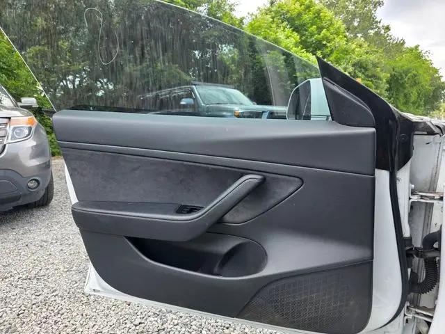 2020 Tesla Model 3 Standard Range Rear-Wheel Drive