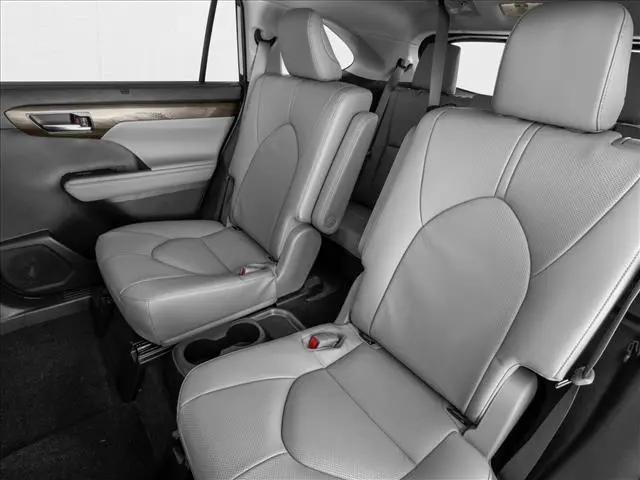 2026 Toyota Highlander Hybrid Limited
