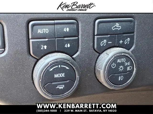 2024 Chevrolet Silverado 1500 4WD Crew Cab Short Bed LT Trail Boss