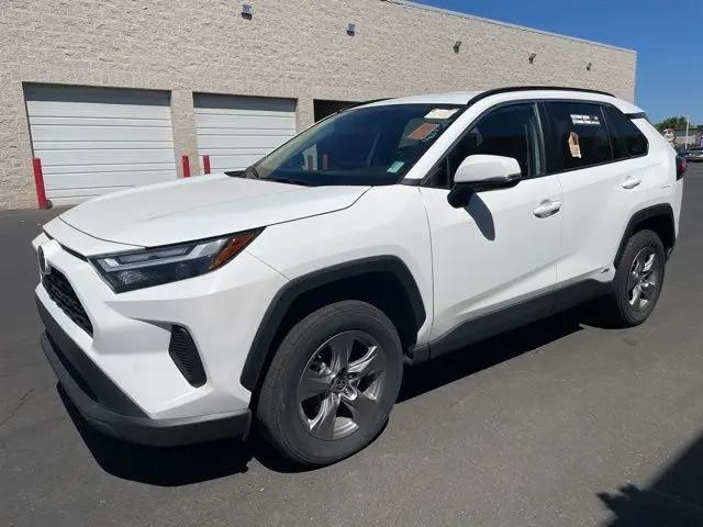 2025 Toyota RAV4 Hybrid LE